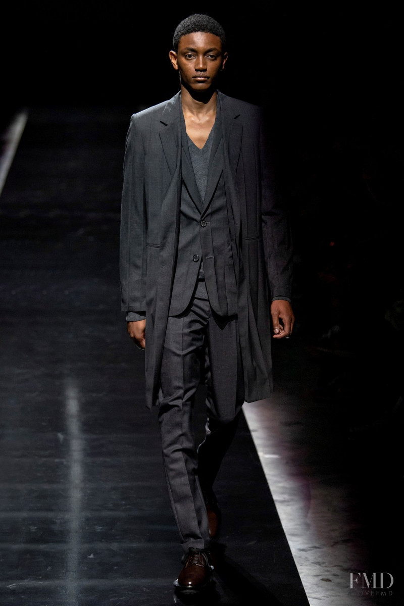 Undercover I Hold A Beast, An Angel And A Madman In Me fashion show for Spring/Summer 2020