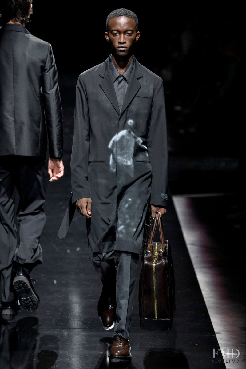 Undercover I Hold A Beast, An Angel And A Madman In Me fashion show for Spring/Summer 2020
