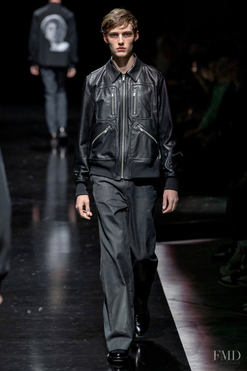 Undercover I Hold A Beast, An Angel And A Madman In Me fashion show for Spring/Summer 2020