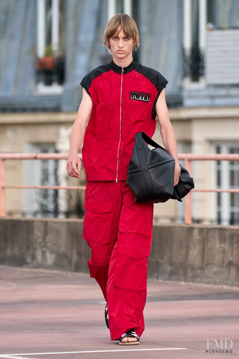 Dries van Noten fashion show for Spring/Summer 2023