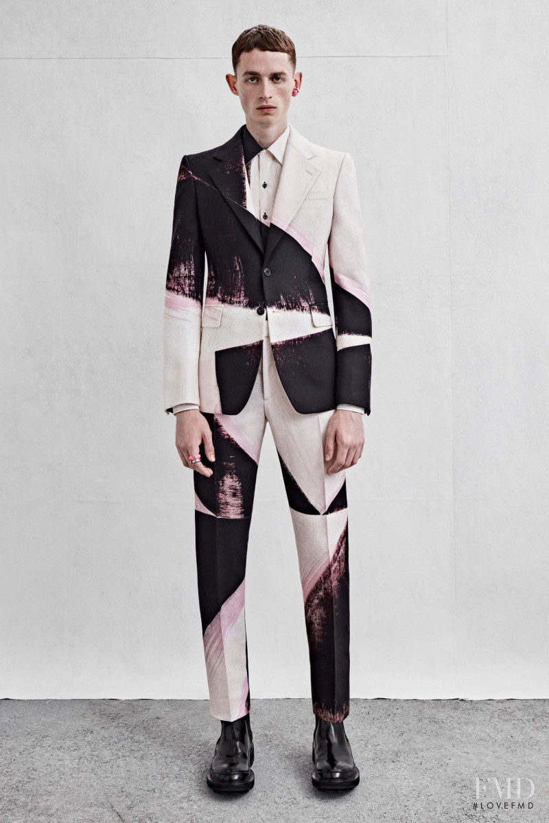 Alexander McQueen lookbook for Spring/Summer 2023