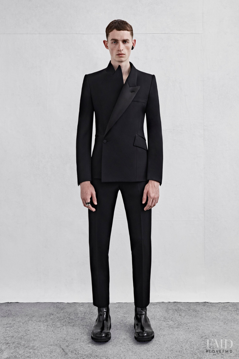 Alexander McQueen lookbook for Spring/Summer 2023