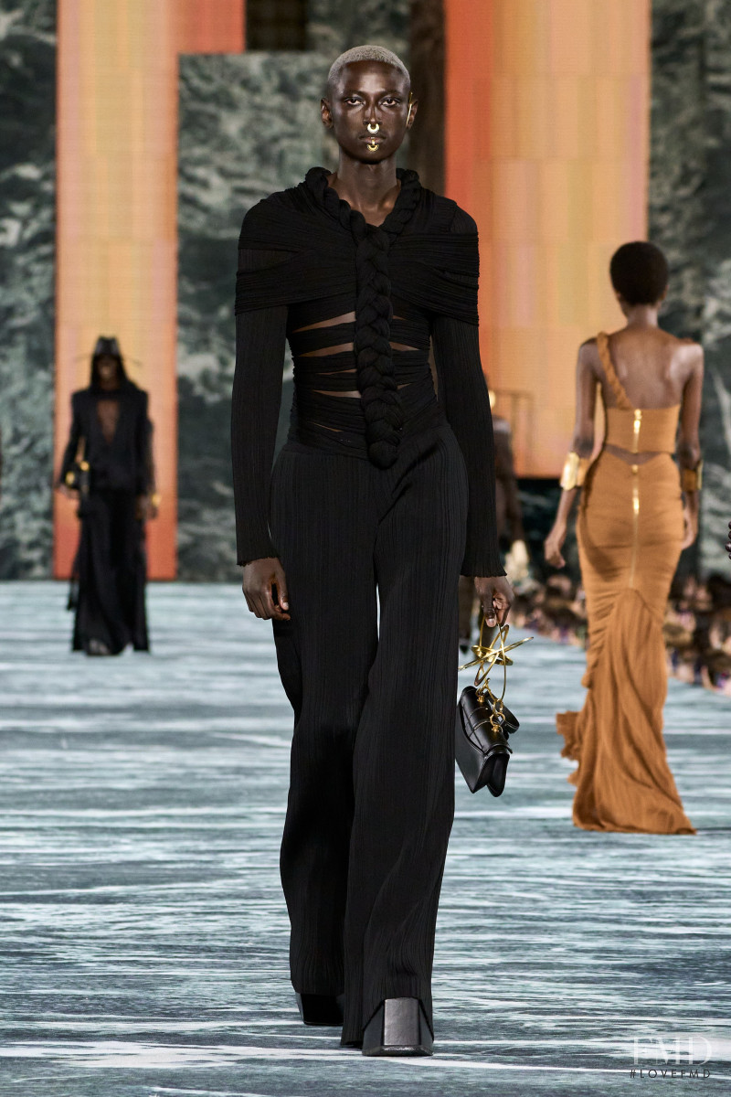 Balmain fashion show for Spring/Summer 2023