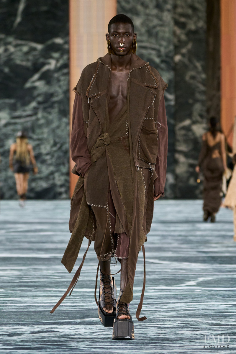 Balmain fashion show for Spring/Summer 2023