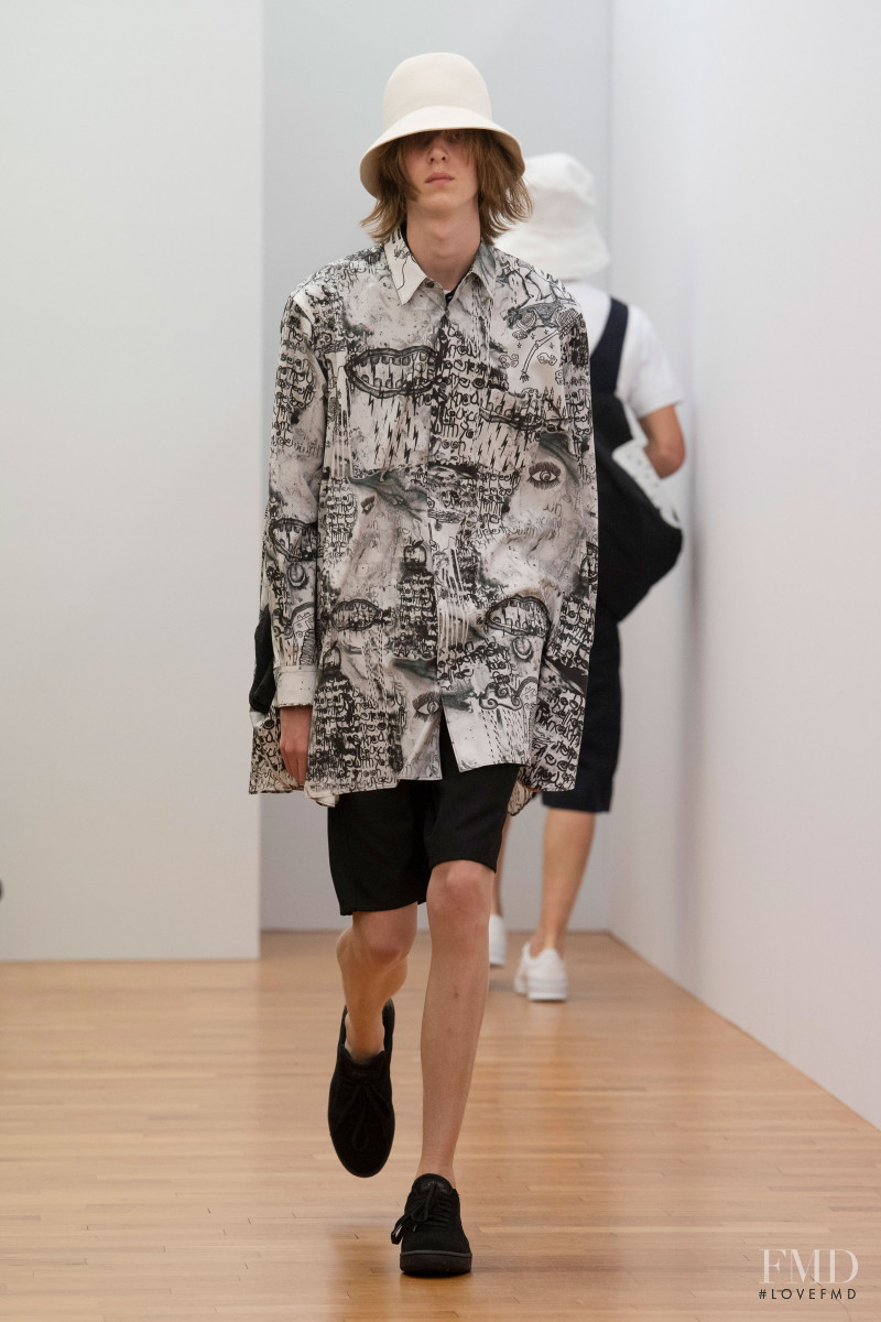 Comme Des Garcons Shirt fashion show for Spring/Summer 2023