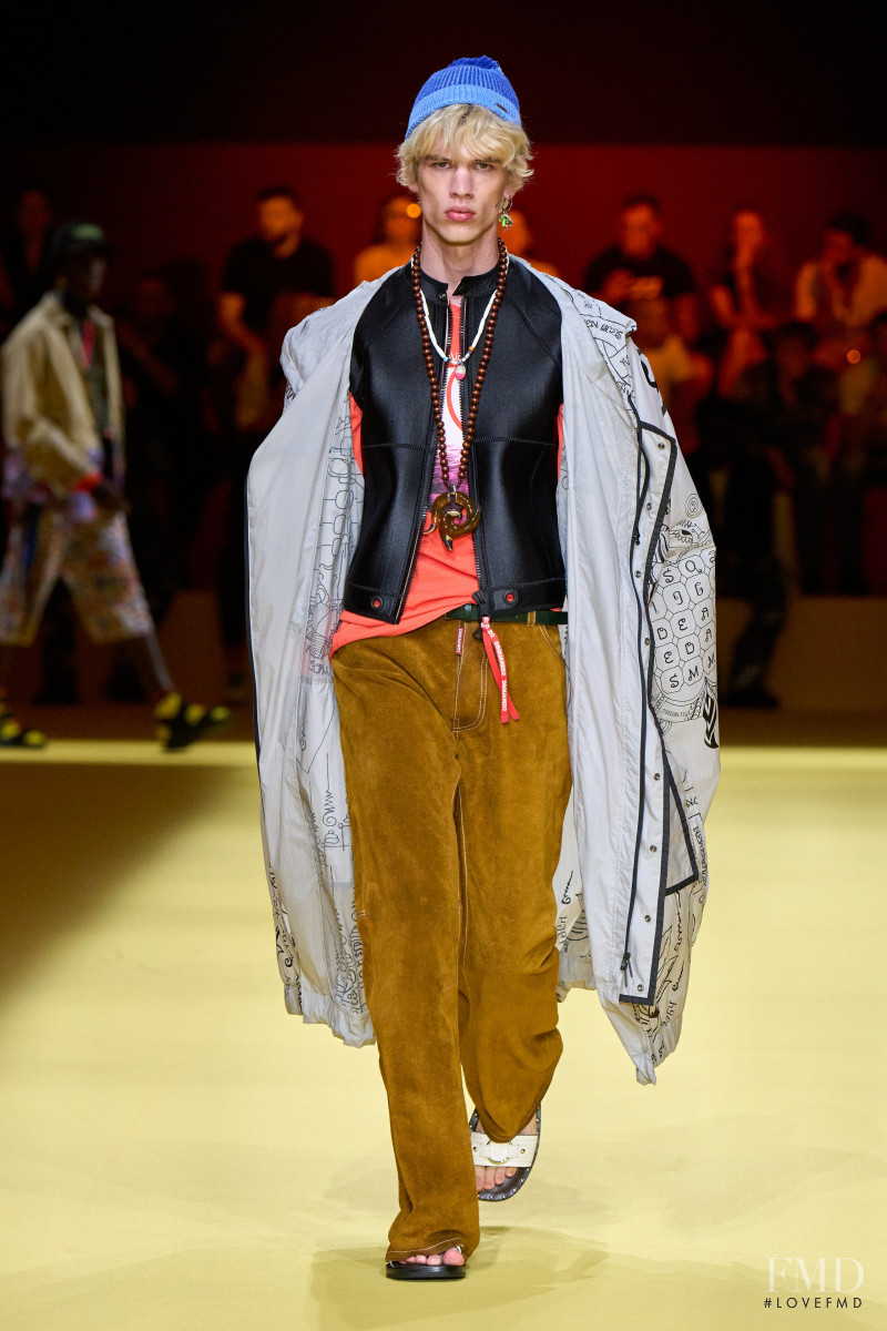 Lazar Dedic featured in  the DSquared2 fashion show for Spring/Summer 2023