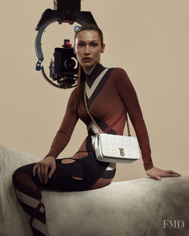 Bella Hadid featured in  the Burberry Lola Bag advertisement for Spring 2022