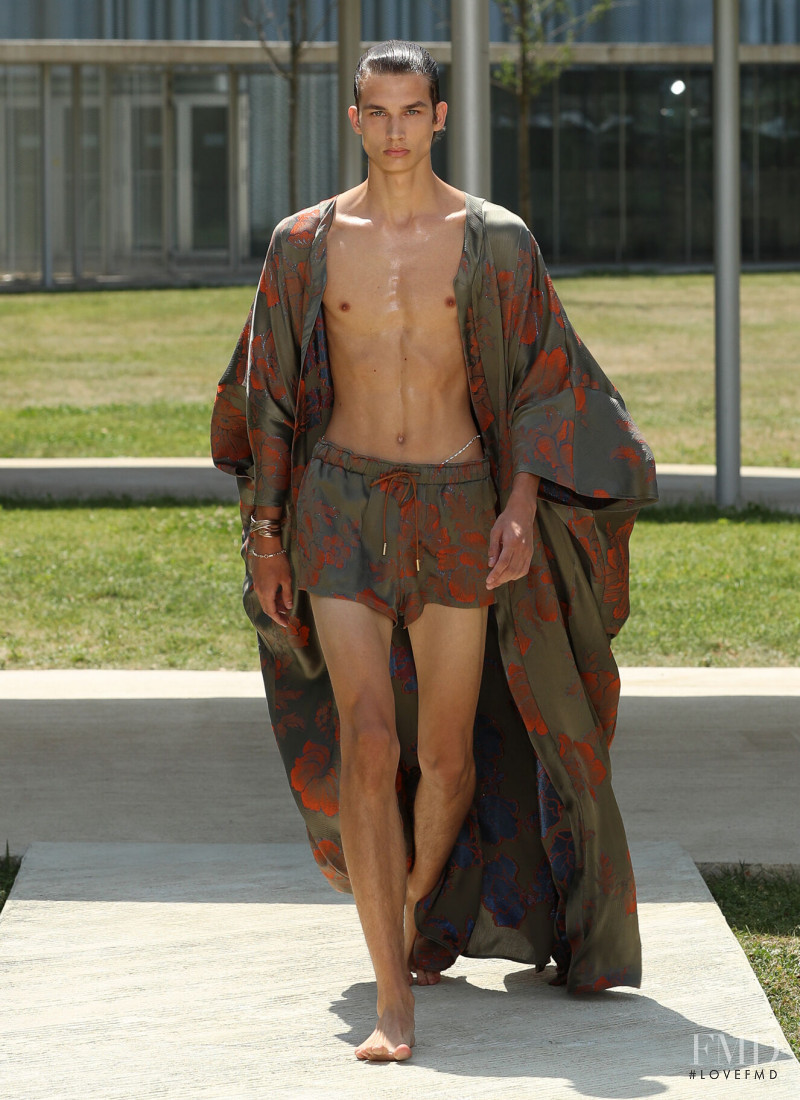 Etro fashion show for Spring/Summer 2023