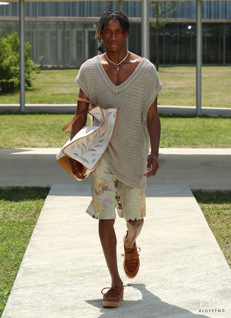 Etro fashion show for Spring/Summer 2023