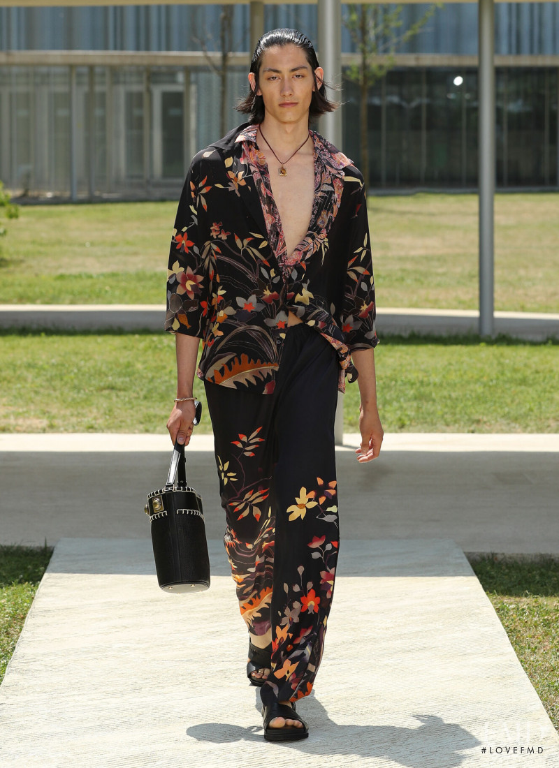 Etro fashion show for Spring/Summer 2023