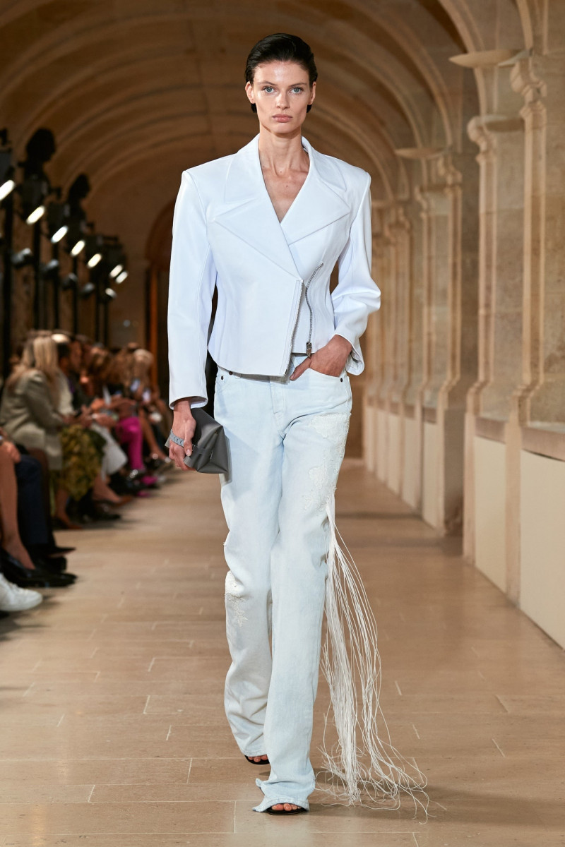 Mila van Eeten featured in  the Victoria Beckham fashion show for Spring/Summer 2023