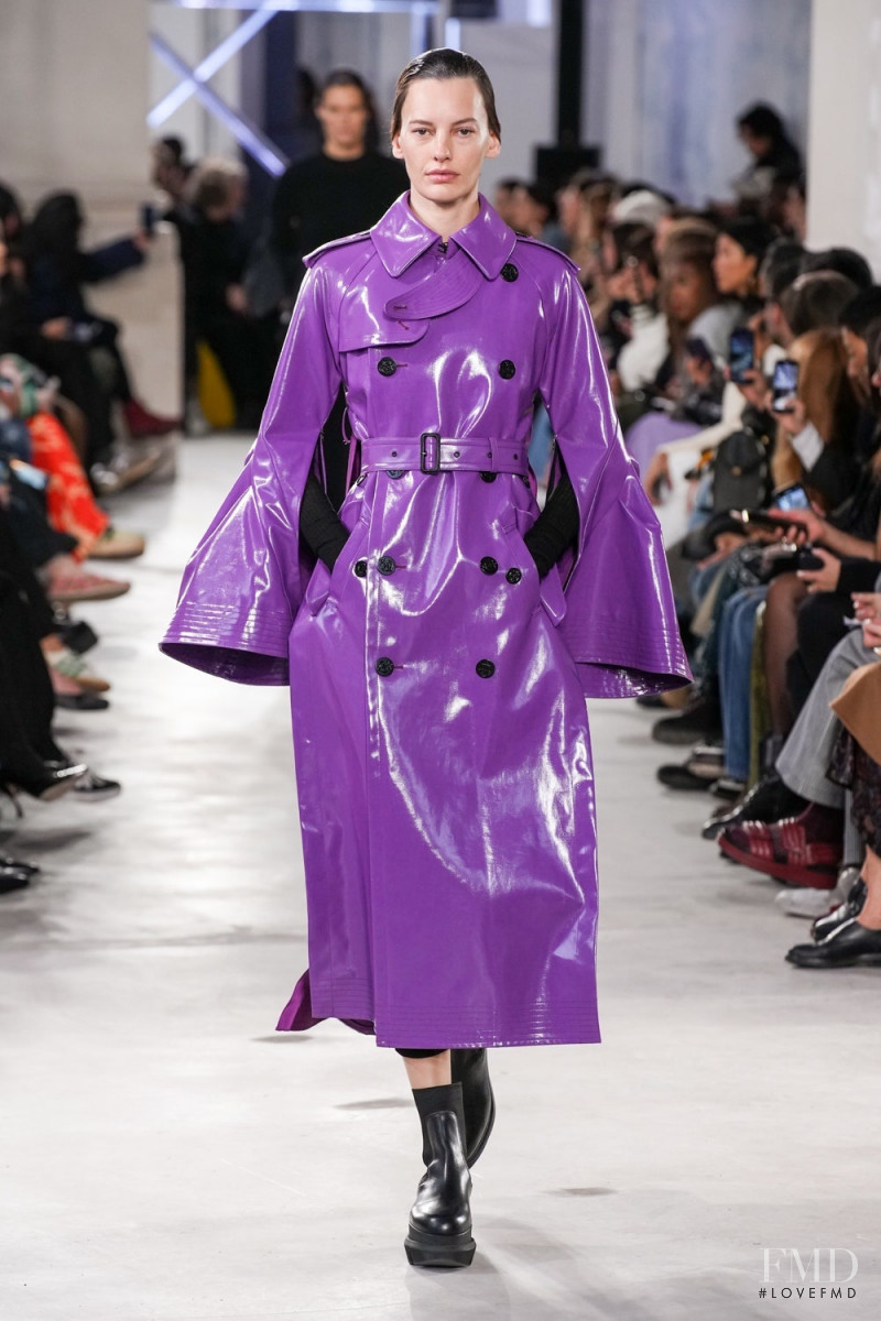 Amanda Murphy featured in  the Sacai fashion show for Spring/Summer 2023