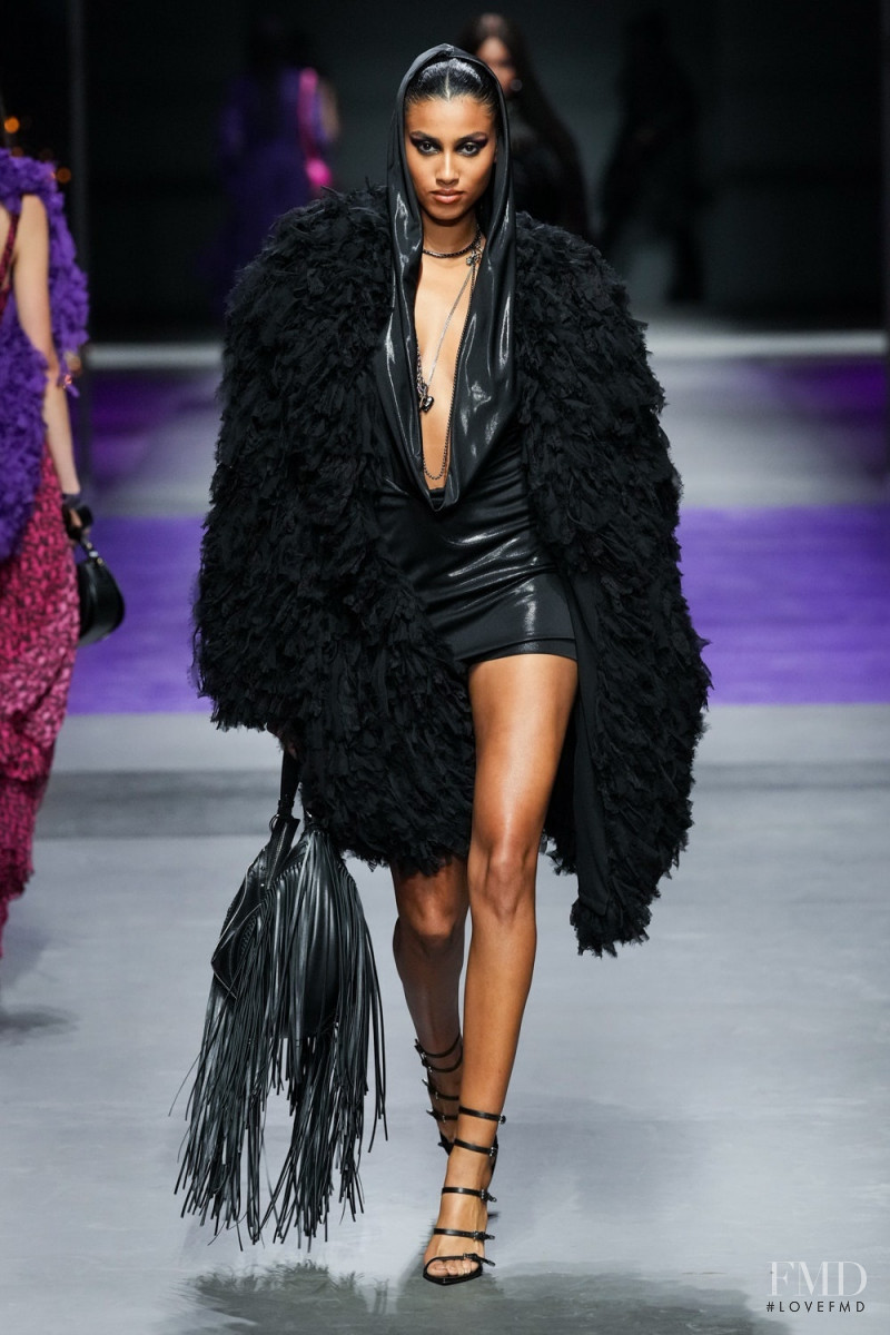 Imaan Hammam featured in  the Versace fashion show for Spring/Summer 2023