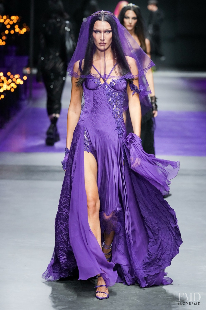 Bella Hadid featured in  the Versace fashion show for Spring/Summer 2023