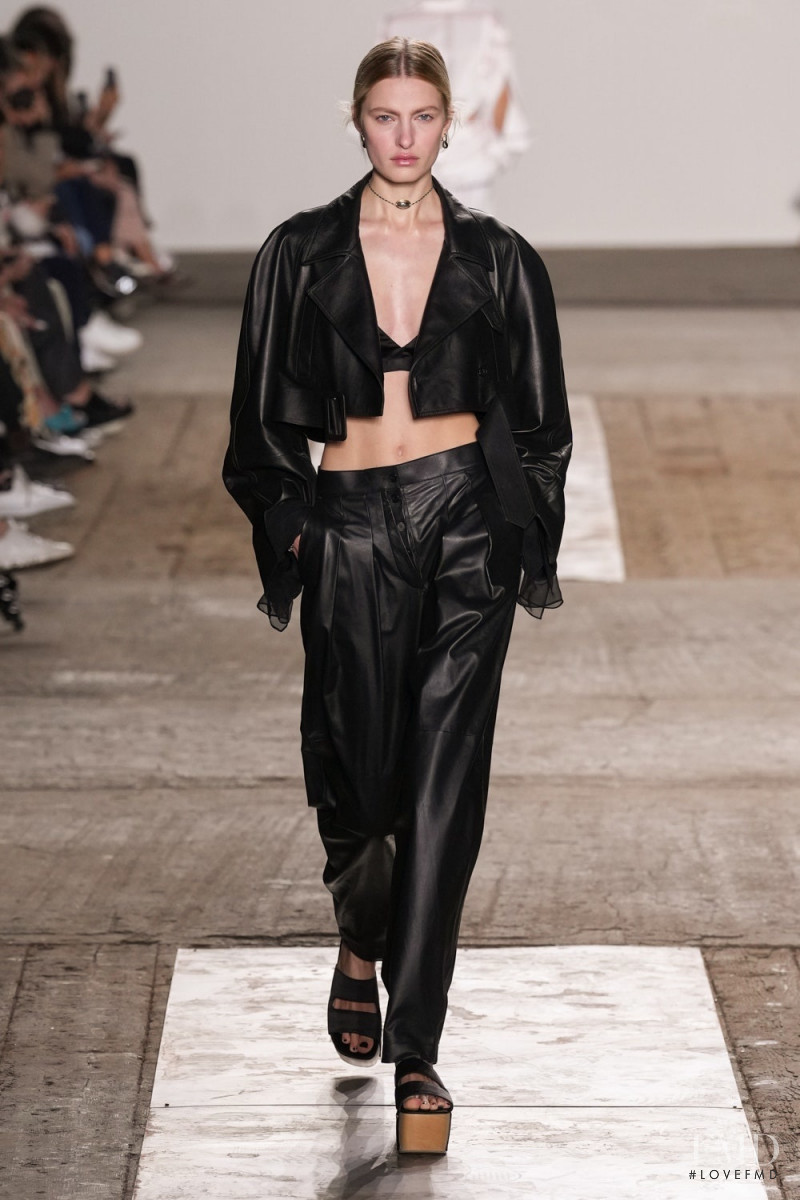 Felice Noordhoff featured in  the Ports 1961 fashion show for Spring/Summer 2023