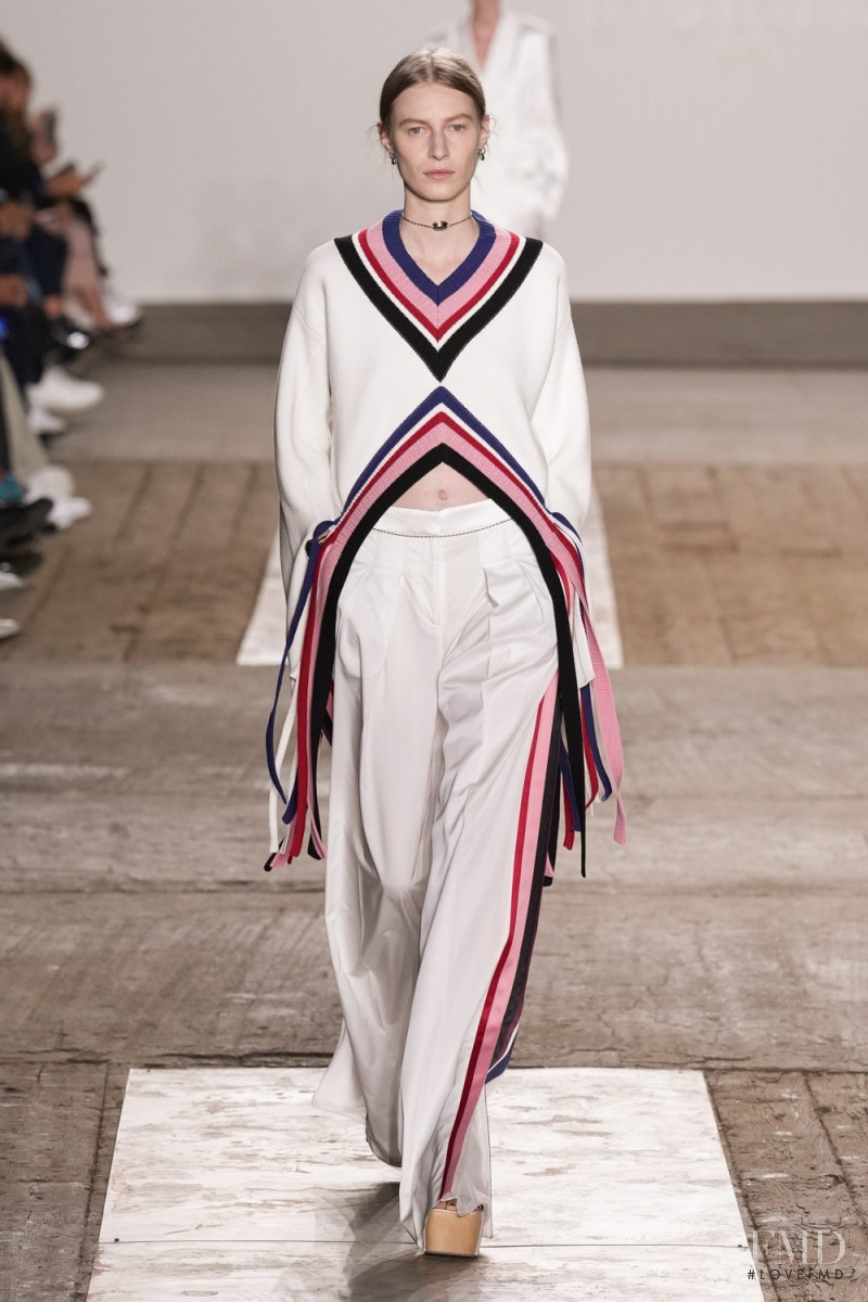 Julia Nobis featured in  the Ports 1961 fashion show for Spring/Summer 2023
