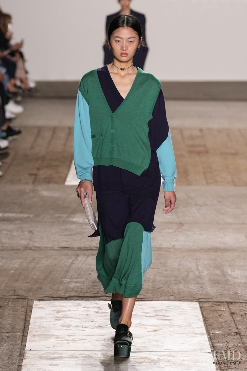 Yilan Hua featured in  the Ports 1961 fashion show for Spring/Summer 2023