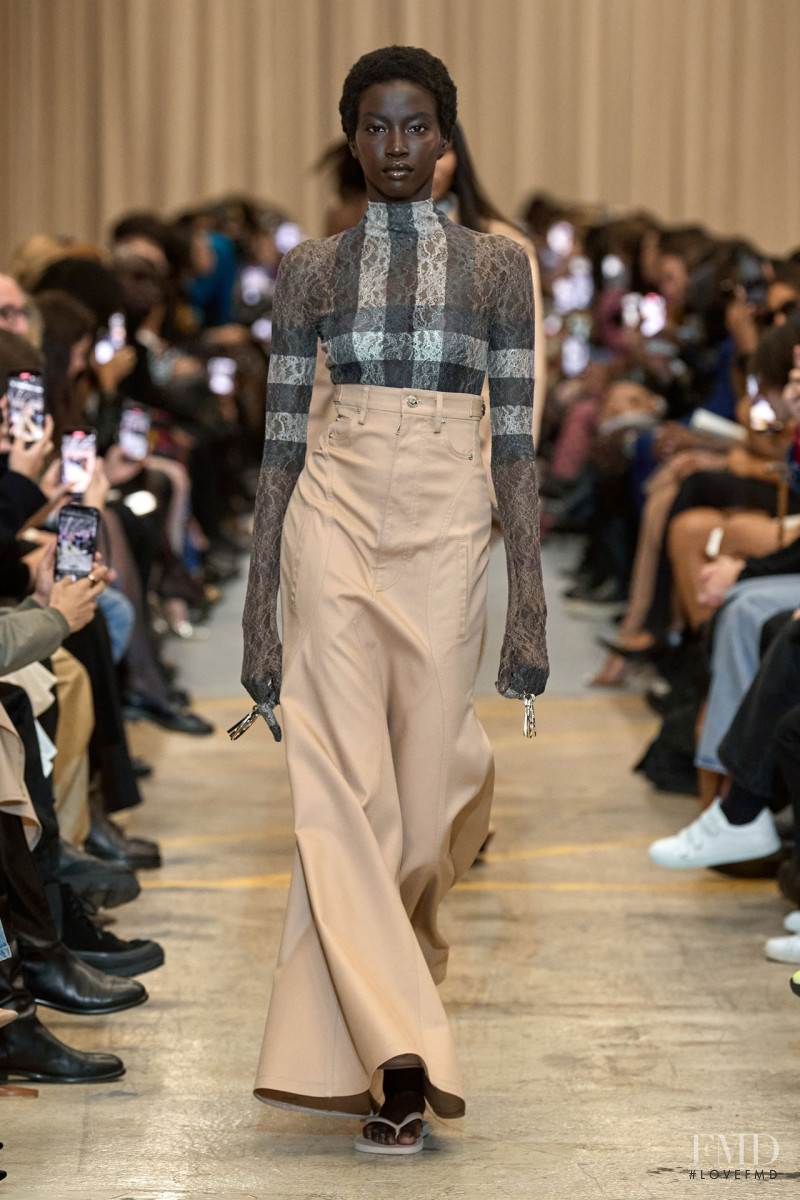 Burberry fashion show for Spring/Summer 2023
