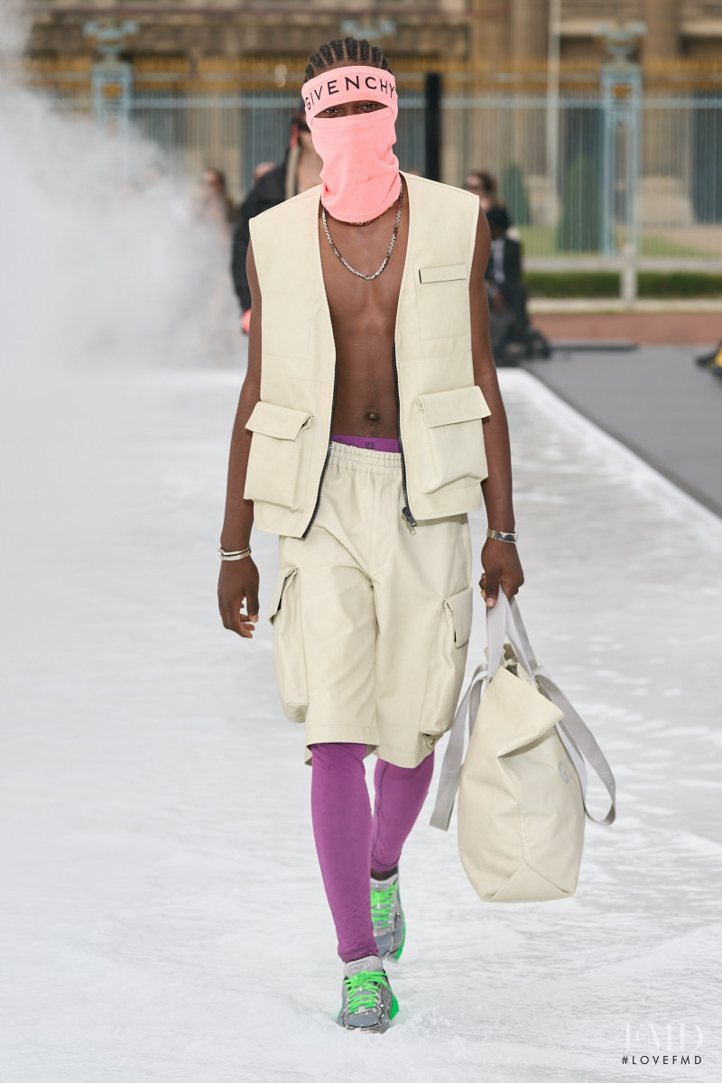 Givenchy fashion show for Spring/Summer 2023