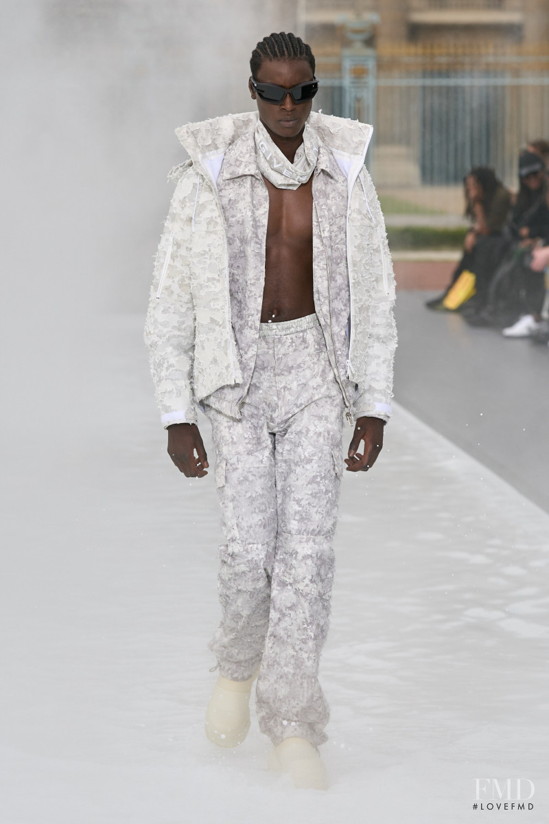 Givenchy fashion show for Spring/Summer 2023