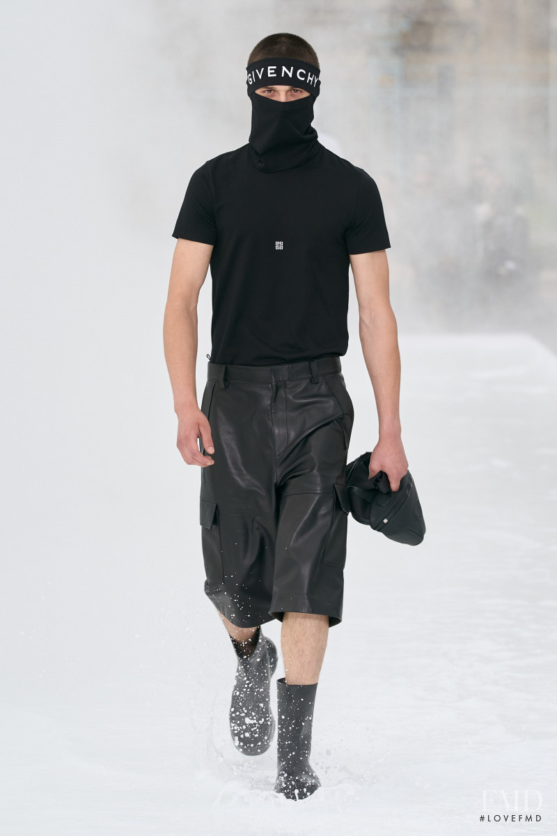 Givenchy fashion show for Spring/Summer 2023