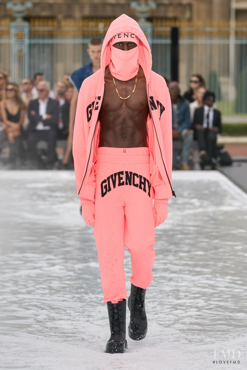 Givenchy fashion show for Spring/Summer 2023