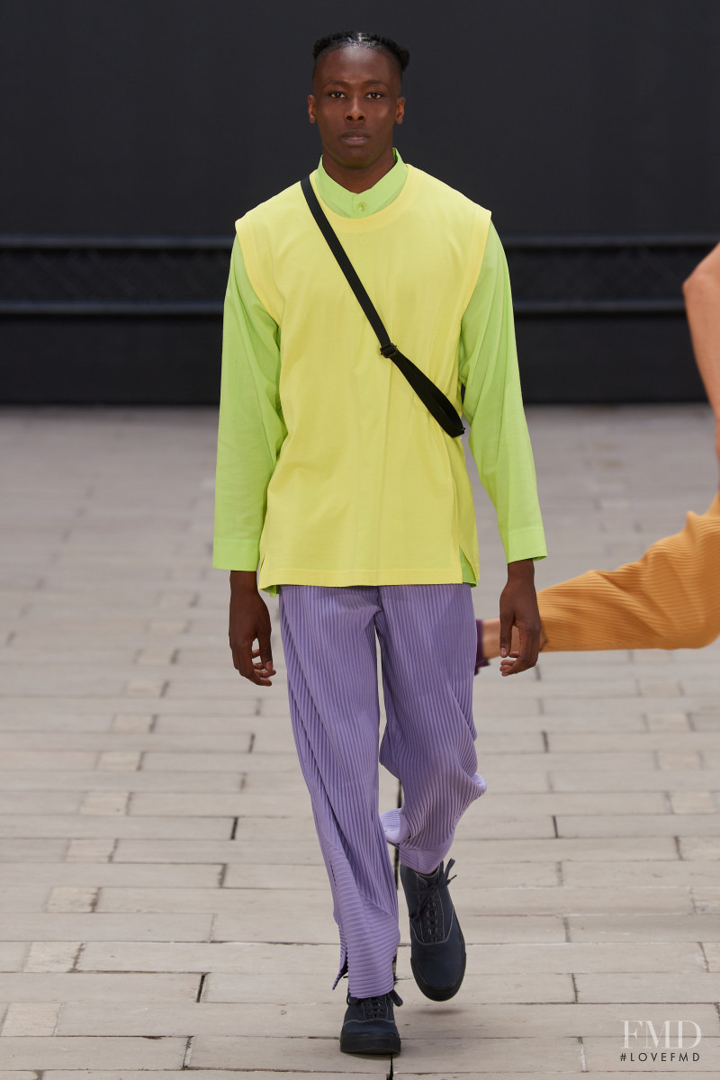 Homme Plissé Issey Miyake fashion show for Spring/Summer 2023