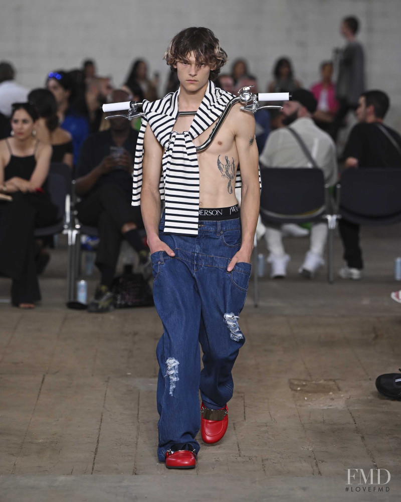 J.W. Anderson fashion show for Spring/Summer 2023