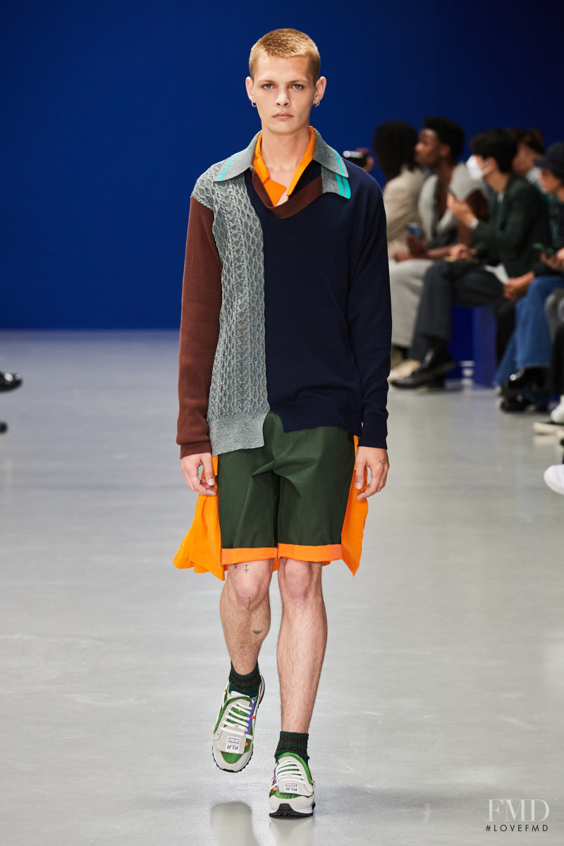 Lucas Dermont featured in  the Kolor fashion show for Spring/Summer 2023