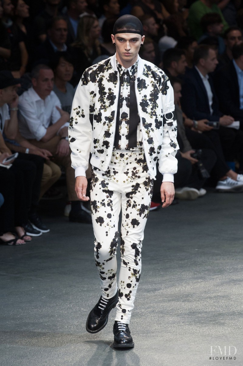 Givenchy fashion show for Spring/Summer 2015