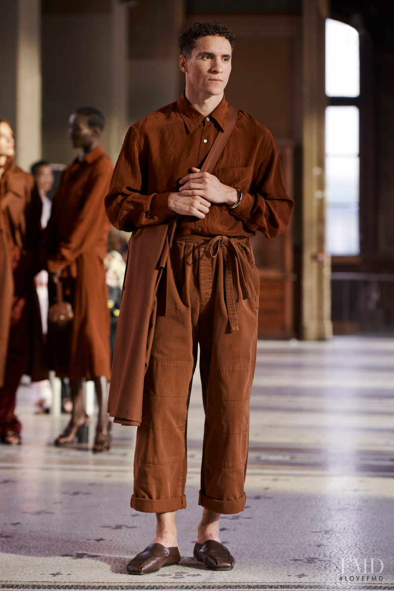 Christophe Lemaire lookbook for Spring/Summer 2023