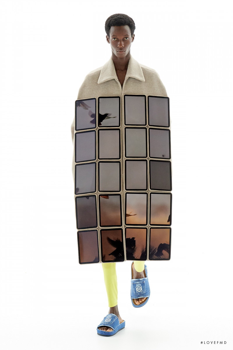 Loewe fashion show for Spring/Summer 2023