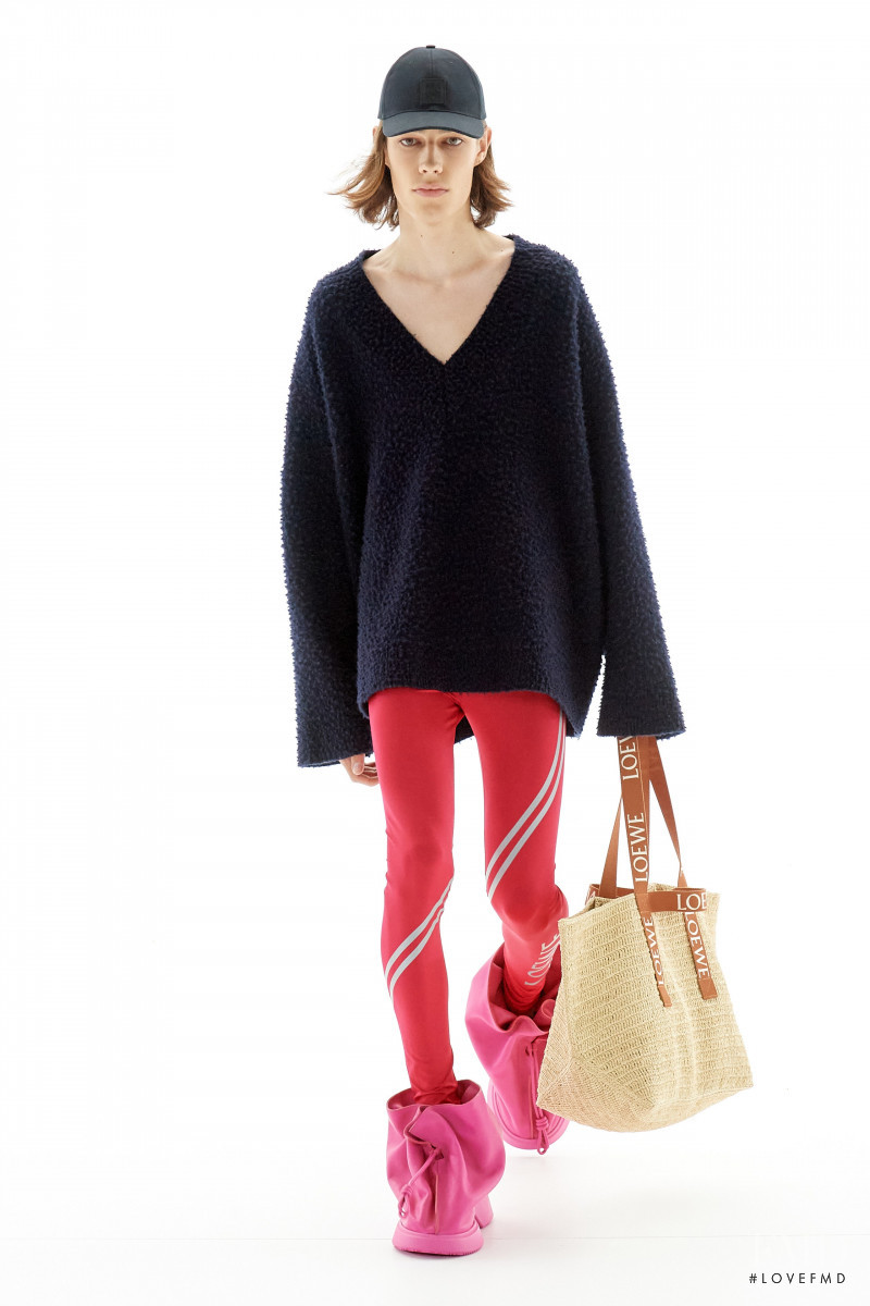Loewe fashion show for Spring/Summer 2023