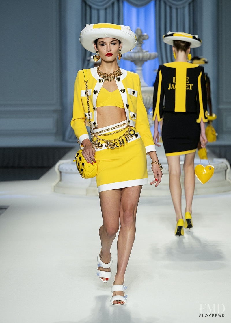 Grace Elizabeth featured in  the Moschino fashion show for Spring/Summer 2023