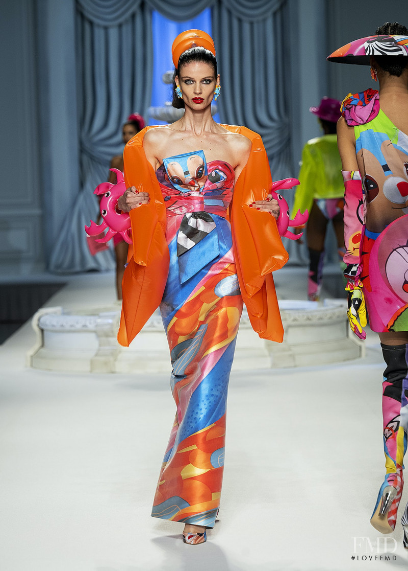 Mila van Eeten featured in  the Moschino fashion show for Spring/Summer 2023