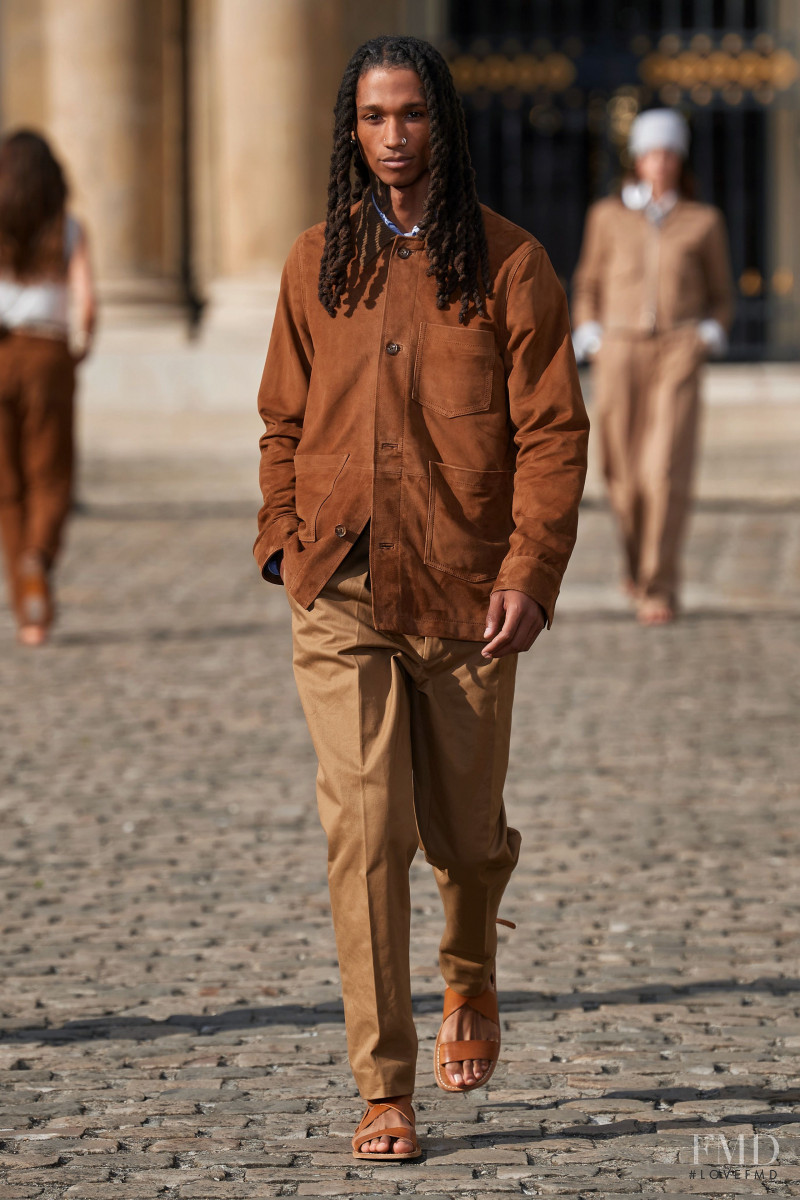 Officine Generale fashion show for Spring/Summer 2023