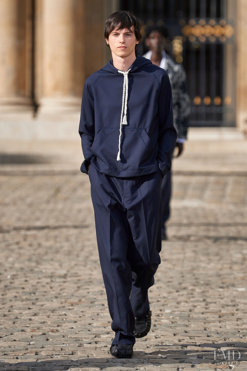 Officine Generale fashion show for Spring/Summer 2023