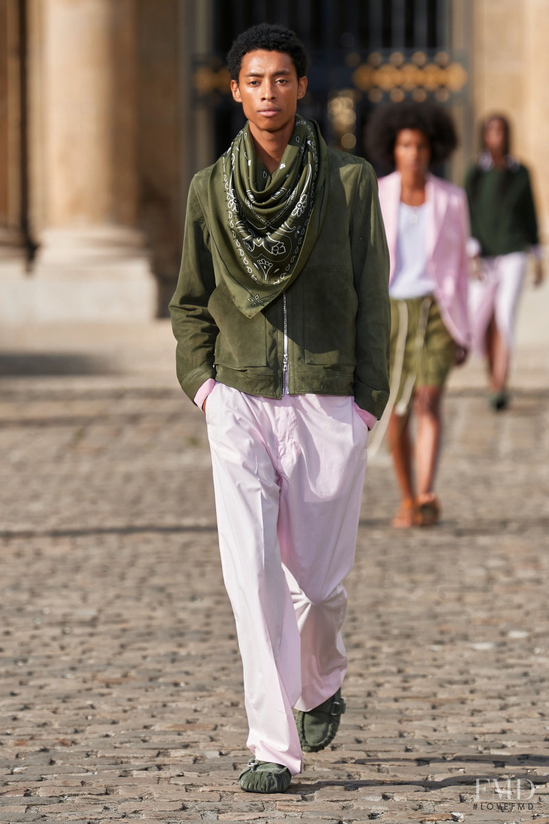 Officine Generale fashion show for Spring/Summer 2023