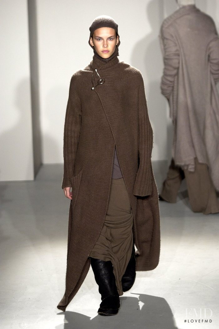 Rick Owens Sparrows fashion show for Autumn/Winter 2002