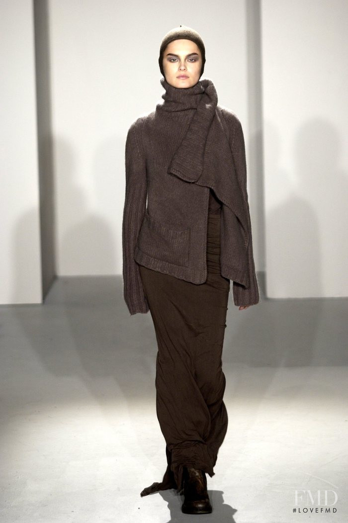 Rick Owens Sparrows fashion show for Autumn/Winter 2002