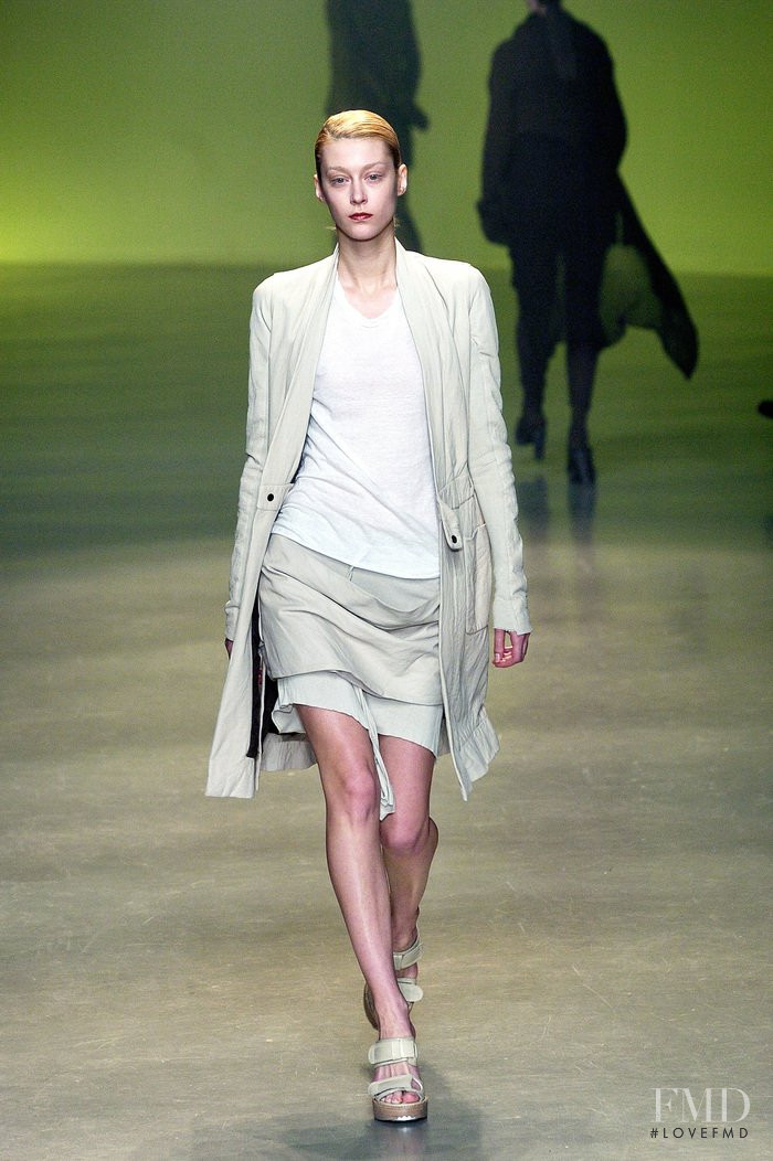 Rick Owens Queen fashion show for Autumn/Winter 2004