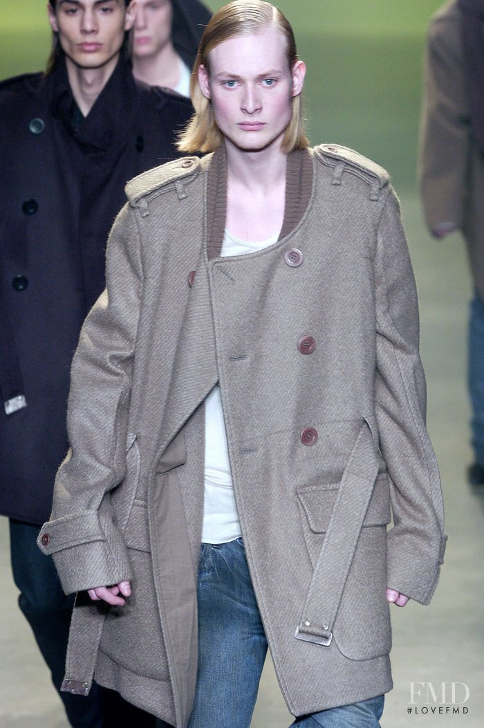 Rick Owens Queen fashion show for Autumn/Winter 2004