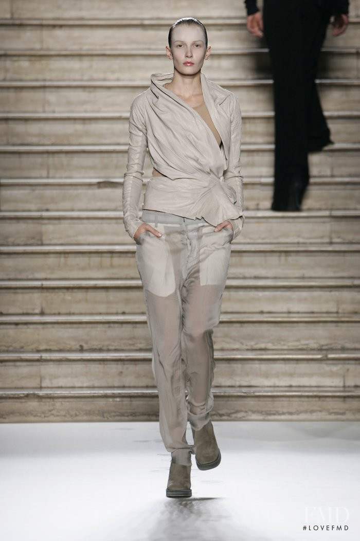 Rick Owens Tungsten fashion show for Spring/Summer 2006