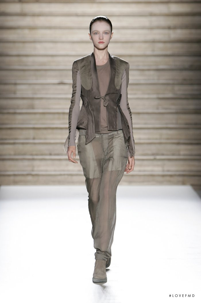Rick Owens Tungsten fashion show for Spring/Summer 2006