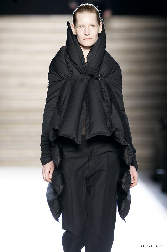 Rick Owens Dustulator fashion show for Autumn/Winter 2006