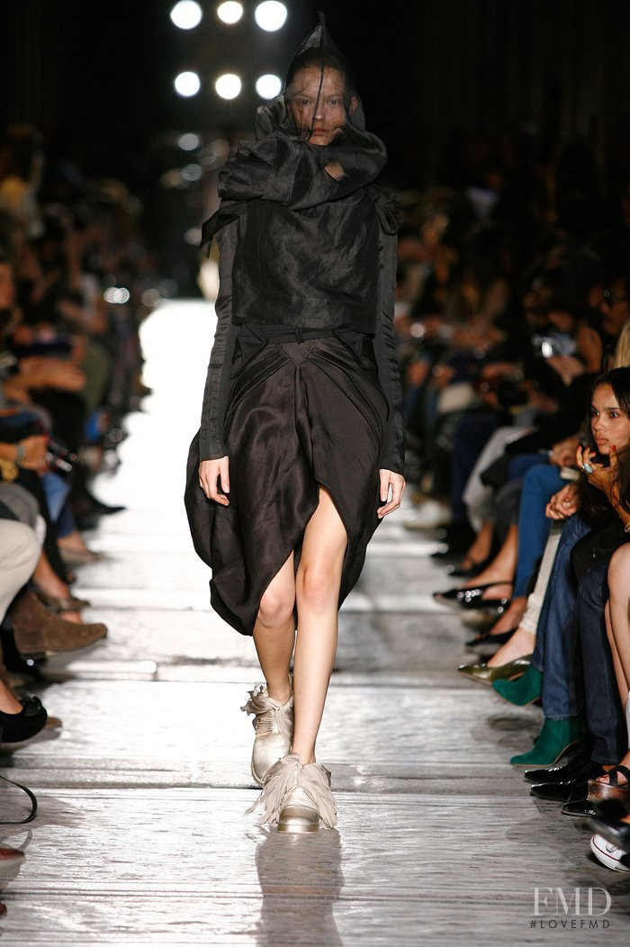 Rick Owens Wishbone fashion show for Spring/Summer 2007