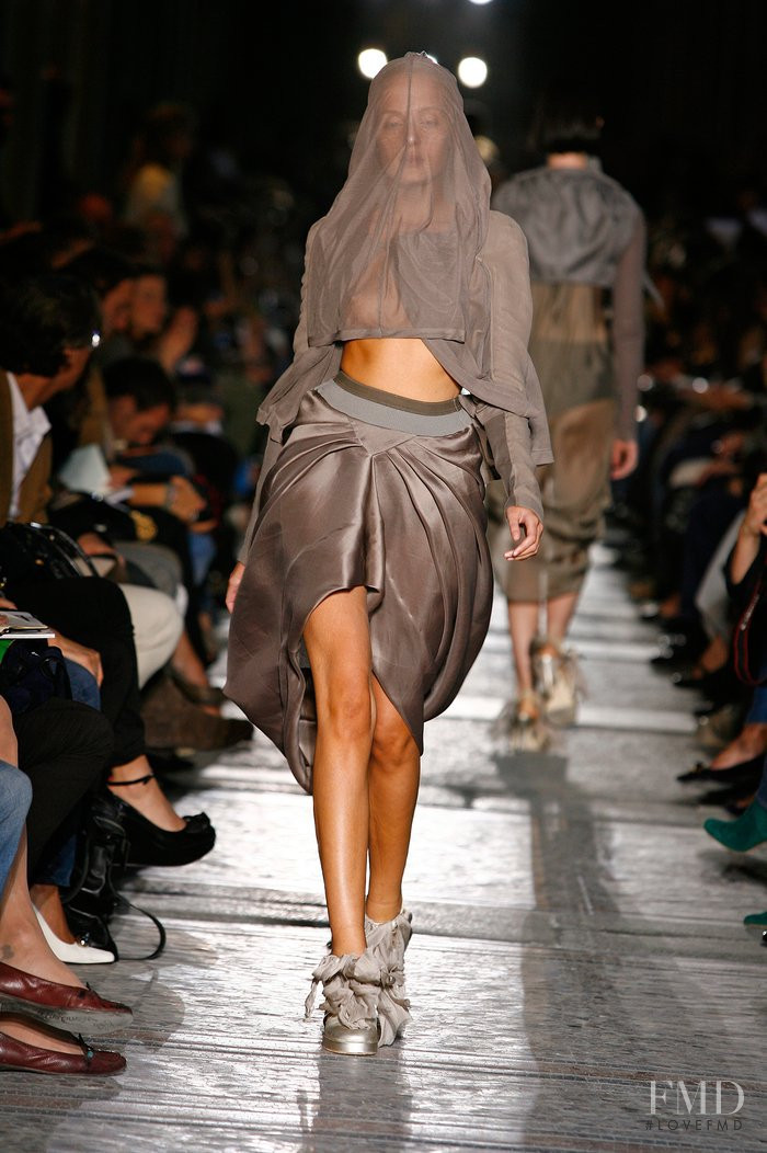 Rick Owens Wishbone fashion show for Spring/Summer 2007