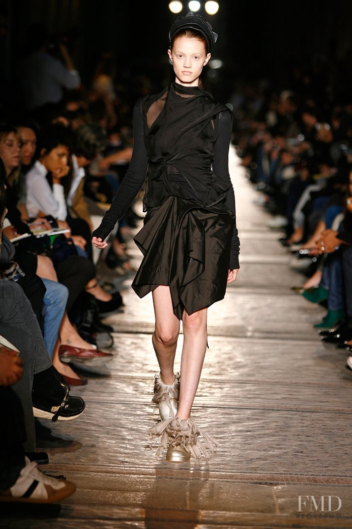 Rick Owens Wishbone fashion show for Spring/Summer 2007