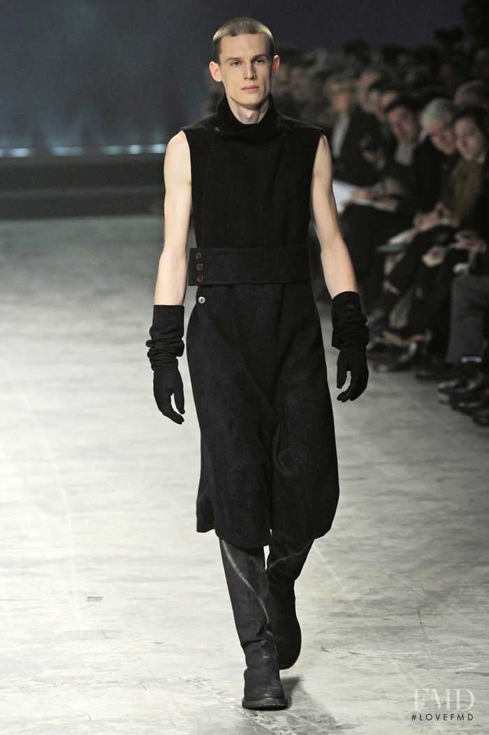 Rick Owens Limo fashion show for Autumn/Winter 2011