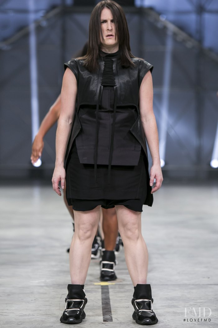 Rick Owens Vicious fashion show for Spring/Summer 2014